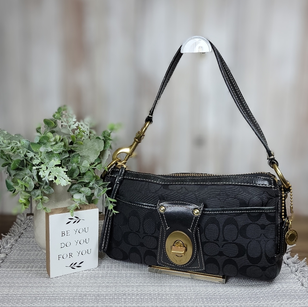 Coach Vintage Shoulder Bag